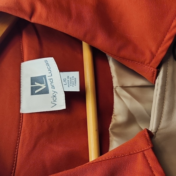 NWT Vicky and Lucas color block double-breasted trench coat sz L midi - Picture 2 of 14